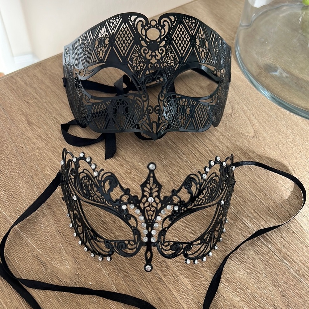 Couples Masquerade Masks (set of 2)
